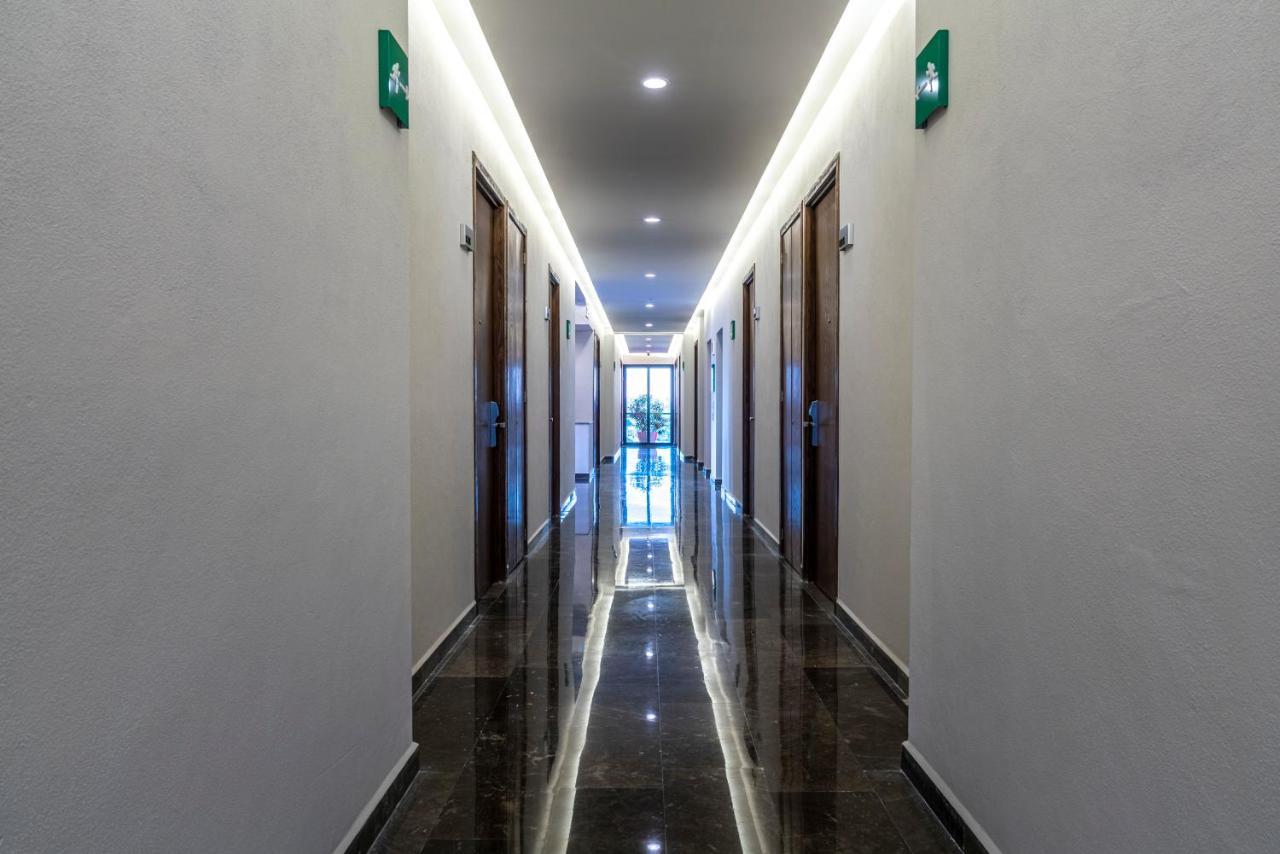 Hotel Gumont Guadalajara Lopez Mateos - Minerva Exterior foto